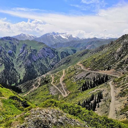 Yurt Camp Ali-Nur At Lake Song-Kol Юрточный Лагерь Али-Нур Озеро Сон-Куль Сон-Куль Кыргызстан Нарын Kyrgyzstan Naryn Eksteriør billede