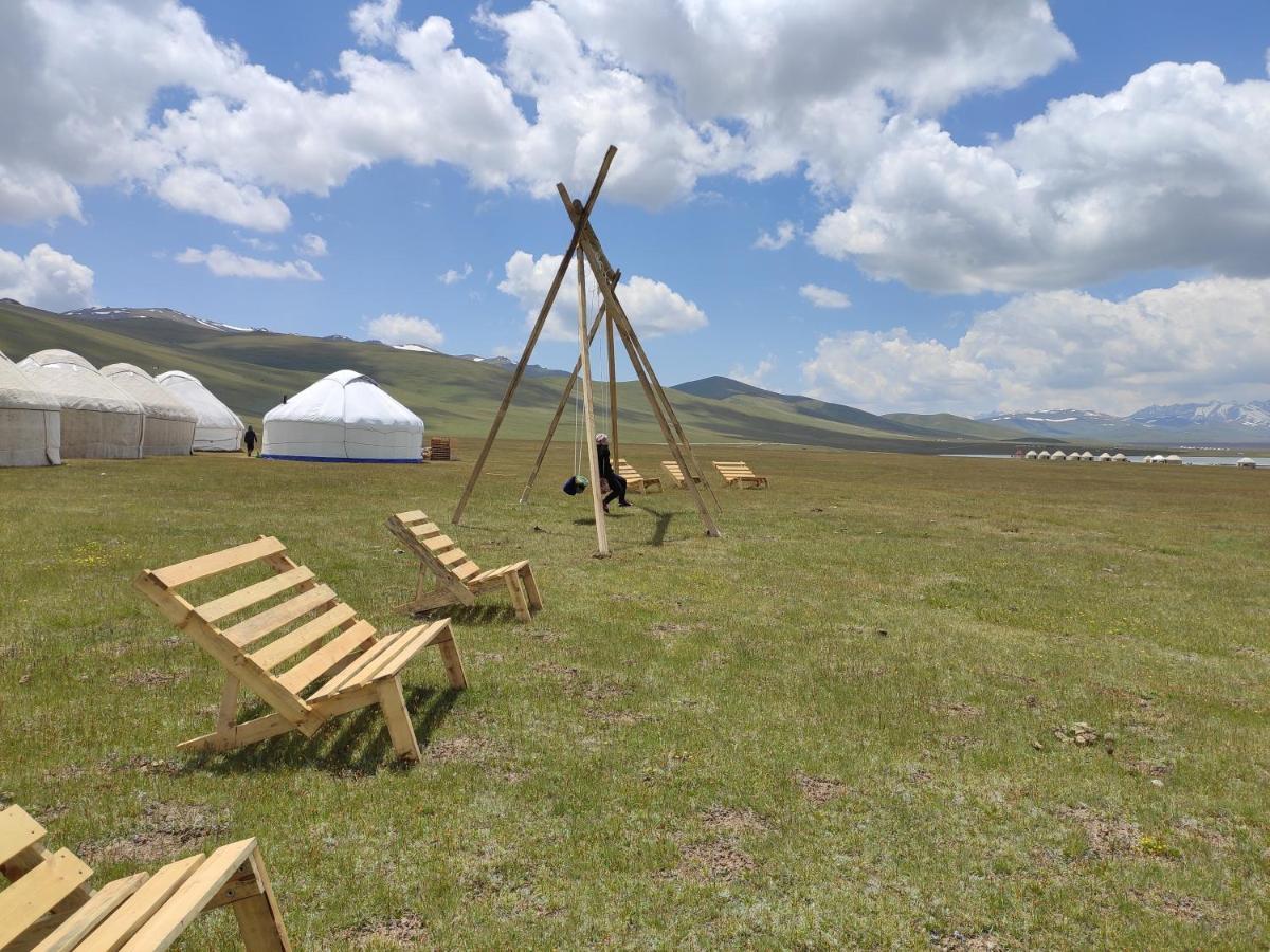 Yurt Camp Ali-Nur At Lake Song-Kol Юрточный Лагерь Али-Нур Озеро Сон-Куль Сон-Куль Кыргызстан Нарын Kyrgyzstan Naryn Eksteriør billede