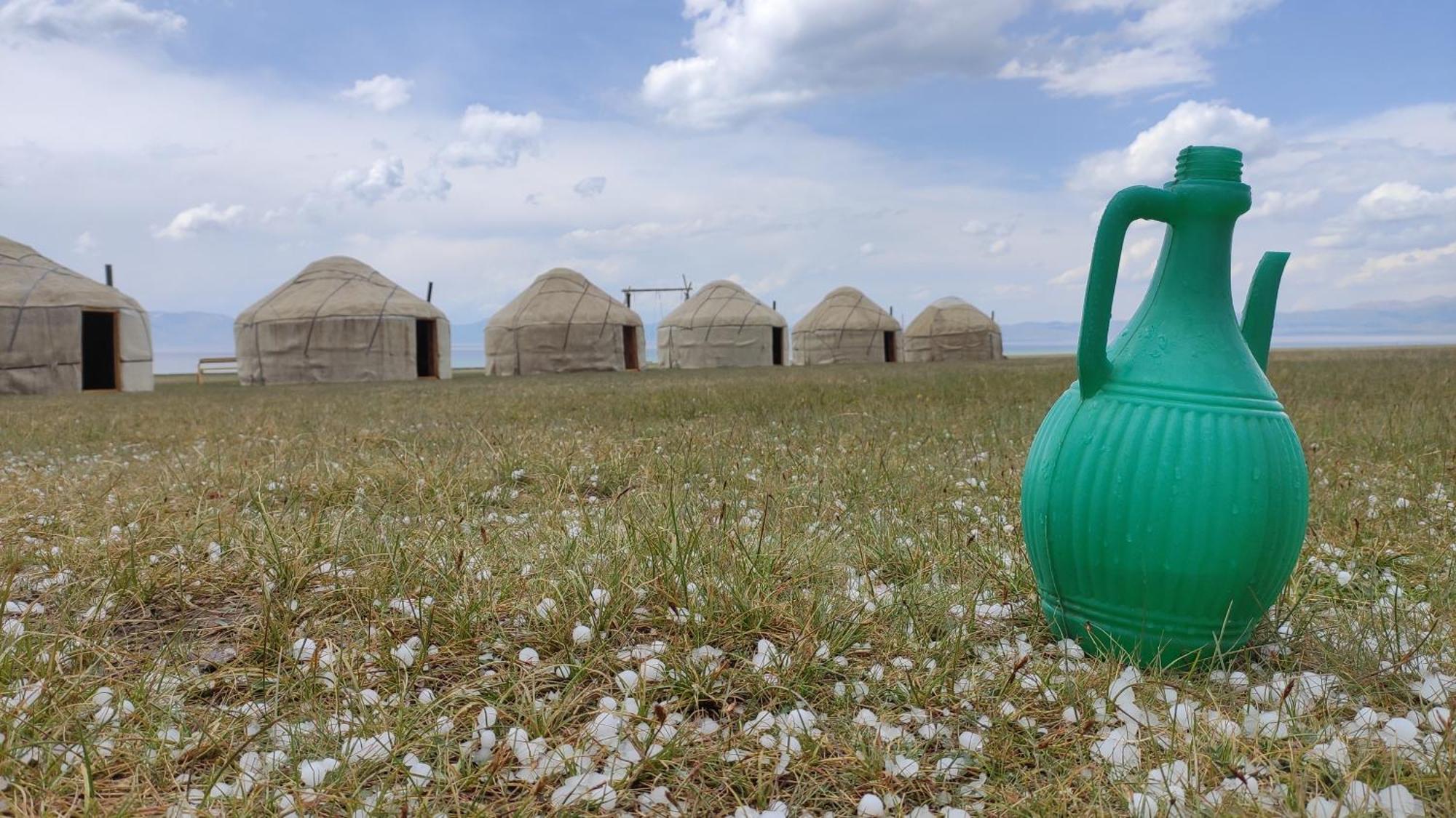 Yurt Camp Ali-Nur At Lake Song-Kol Юрточный Лагерь Али-Нур Озеро Сон-Куль Сон-Куль Кыргызстан Нарын Kyrgyzstan Naryn Eksteriør billede