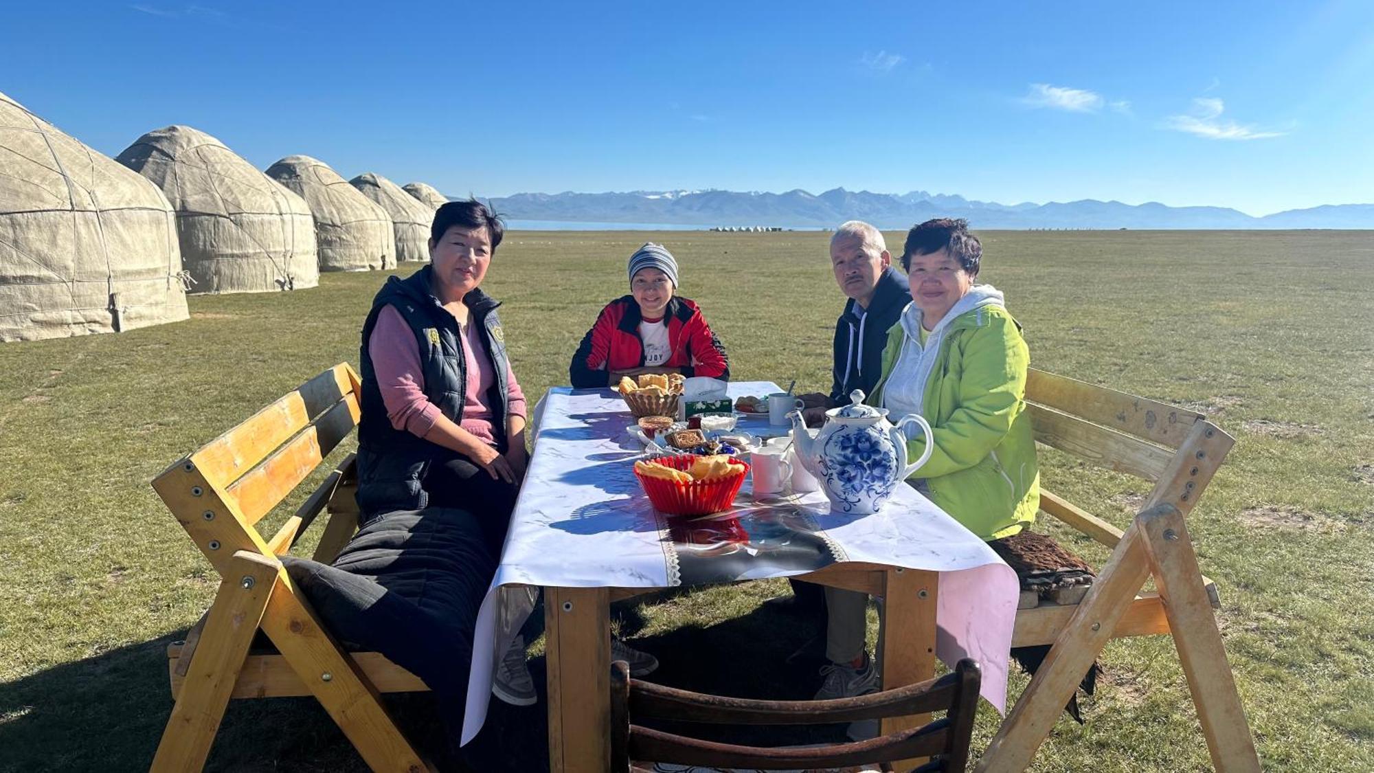 Yurt Camp Ali-Nur At Lake Song-Kol Юрточный Лагерь Али-Нур Озеро Сон-Куль Сон-Куль Кыргызстан Нарын Kyrgyzstan Naryn Eksteriør billede
