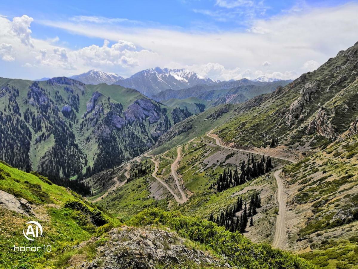 Yurt Camp Ali-Nur At Lake Song-Kol Юрточный Лагерь Али-Нур Озеро Сон-Куль Сон-Куль Кыргызстан Нарын Kyrgyzstan Naryn Eksteriør billede