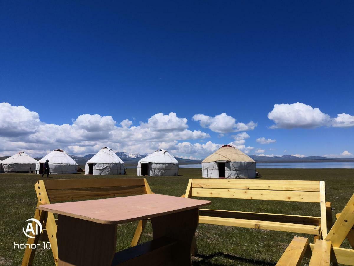 Yurt Camp Ali-Nur At Lake Song-Kol Юрточный Лагерь Али-Нур Озеро Сон-Куль Сон-Куль Кыргызстан Нарын Kyrgyzstan Naryn Eksteriør billede